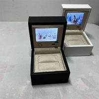 Caja de Anillo Inteligente de Lujo con Pantalla LCD de 2.4 Pulgadas y Logotipo Personalizado para Empaque de Joyería, Regalo de Boda, Compromiso o Propuesta de Matrimonio