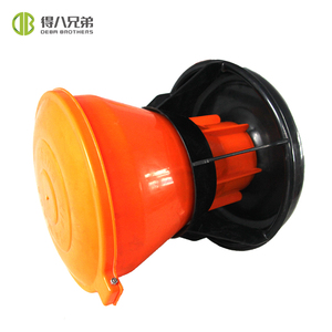 Alimentador automático de lechones Sistema de alimentación eficiente para Cerdo Uso doméstico y cría de lechones al por menor <span class=keywords><strong>en</strong></span> granjas de <span class=keywords><strong>cerdos</strong></span> - Product Image 1