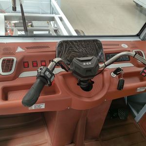 Nuovo arrivo Express Tuk Tuk moto <span class=keywords><strong>a</strong></span> corpo chiuso <span class=keywords><strong>a</strong></span> tre <span class=keywords><strong>ruote</strong></span> motorino triciclo Scooter per la consegna merci - Product Image 4