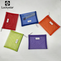 Pochette de voyage promotionnelle en nylon maillé de luxe avec fermeture éclair, étiquette en silicone pliable personnalisable multicolore pour cosmétiques de plage