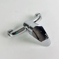 Robinet de douche mural simple et durable avec finition chromée et cartouche en céramique, ensemble de robinetterie de salle de bain moderne