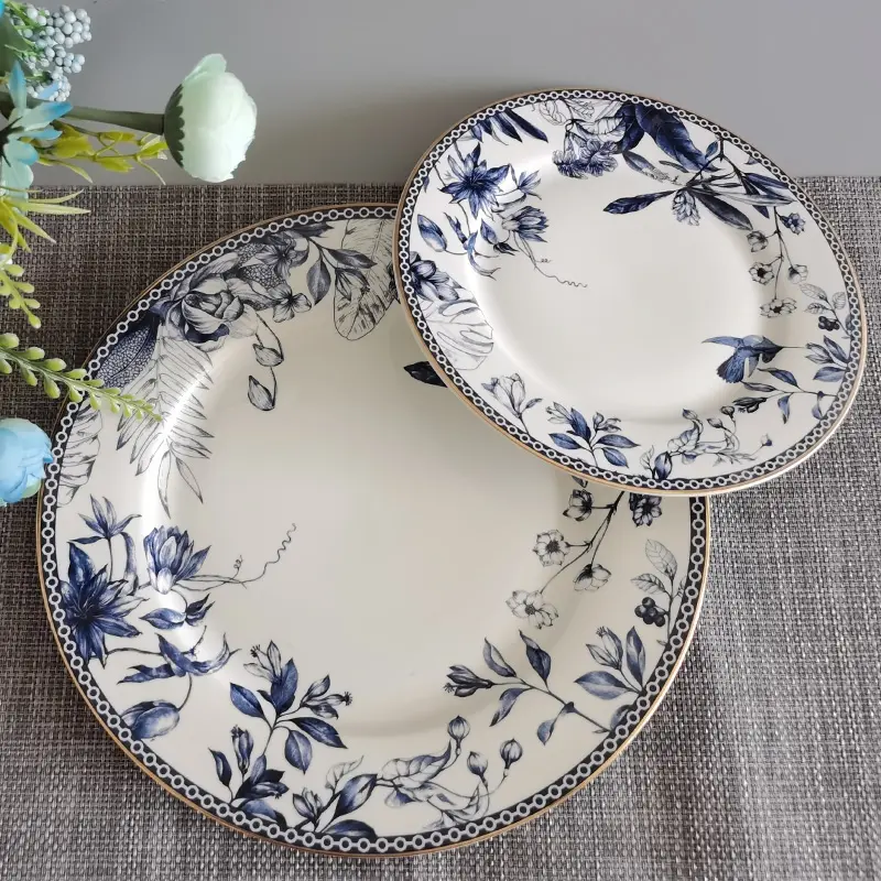 OEM ODM Dinnerware Food Safe Decal Dining Porcelain Blue And White Porcelain Charger Plates For Restaurant