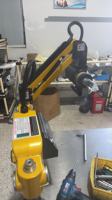 Machine à tarauder électrique M3-M16 600W avec bras oscillant et moteur servo