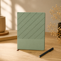 Carnet A5 OEM à deux zones, en cuir végétalien PU gaufré à rayures diagonales, avec logo personnalisé, couverture souple, organisateur/agenda cousu – Vente en gros