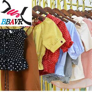 เสื้อผู้หญิงมือสองจำนวนมาก ผ้าฝ้าย 100% สำหรับฤดูร้อน ยี่ห้อ Guangdong Gracer ไซส์หลากหลาย - Product Image 1