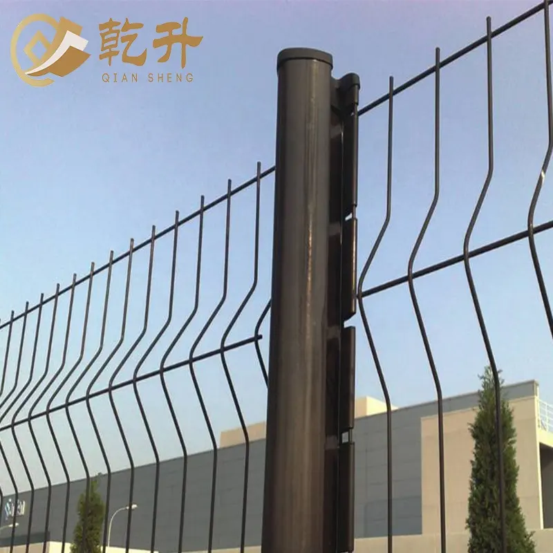 Wholesale Poland 75mm X 150mm Galvanized 3D Curvy Welded Wire Mesh Metal Fence Panels For Sale
