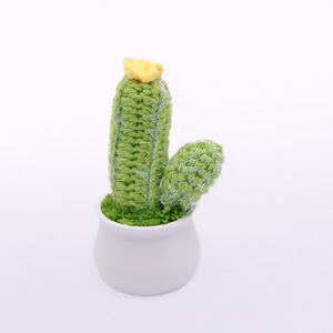 Plante en pot miniature LOVE en forme de cactus, faite main au crochet, pour la décoration de la maison et de la voiture, plante en pot en laine tricotée. - Product Image 1