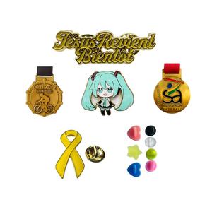 Perni di <span class=keywords><strong>Yoda</strong></span> per bambini carini personalizzati alla rinfusa senza minimo smalto morbido con Logo in metallo spilla per pellicole famose spille per la decorazione del cappello - Product Image 3