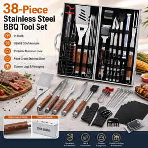 Ensemble d'outils de barbecue en acier inoxydable avec manche en bois, comprenant pinces, ciseaux, fourchette à viande, spatule, masse à viande, tapis et gants - Product Image 6