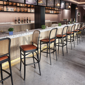 NEYI Livraison Rapide : Ensembles de mobilier moderne pour restaurants, tables et chaises de salle à manger, chaises et tabourets pour cafés, bars, hôtels, salons et centres commerciaux, en bois - Product Image 3
