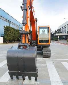 Excavatrice sur chenilles Develon DX130, 13 tonnes, compacte, puissante, moteur Perkins, machine utilitaire à haute efficacité, prête à être expédiée - Product Image 3