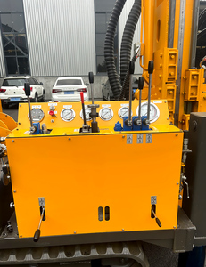 Op Maat Gemaakte Volledig Hydraulische Dieselaangedreven Kernboorinstallatie Met Versnellingsbak En Motor Voor Roterende Geotechnische Testbemonstering - Product Image 5