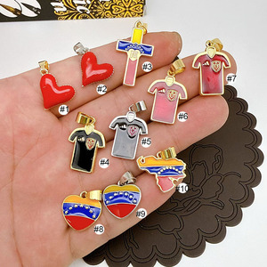 Breloques en émail sur le thème du Venezuela JS2072 : drapeau, carte, maillot de foot, cœur et croix pour la fabrication de bijoux - Product Image 2