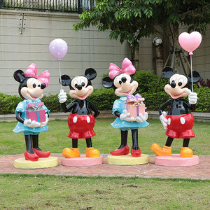 Figurines en fibre de verre faites à la main, personnalisables pour les décorations de modèles, les centres commerciaux, les jardins extérieurs et les cours. - Product Image 3