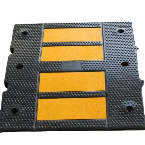 Hot sales Euro Standard Rubber Road Bump Traffic Speed bump for Road safety