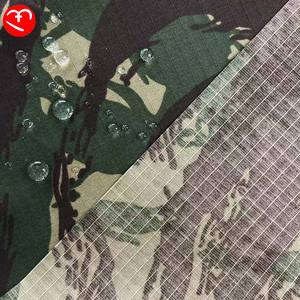 Tessuto Mimetico Ripstop in Poliestere/Cotone 65%T 35%C, Motivo Camouflage Verticale a Lucertola per Uniformi Tattiche - Product Image 2