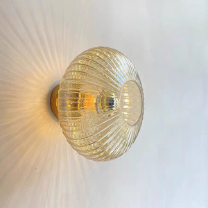 Lámpara de pared LED de cristal para dropshipping en Shopify, estilo Bauhaus minimalista, para pasillo, balcón, entrada. - Product Image 6