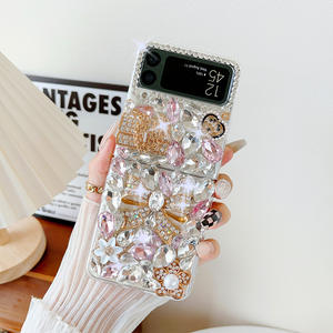 Étui de téléphone portable d'écran pliant de couronne d'arc de strass de luxe pour Samsung ZFlip 7/6/5/4/3 couverture arrière antichoc faite à la main - Product Image 6