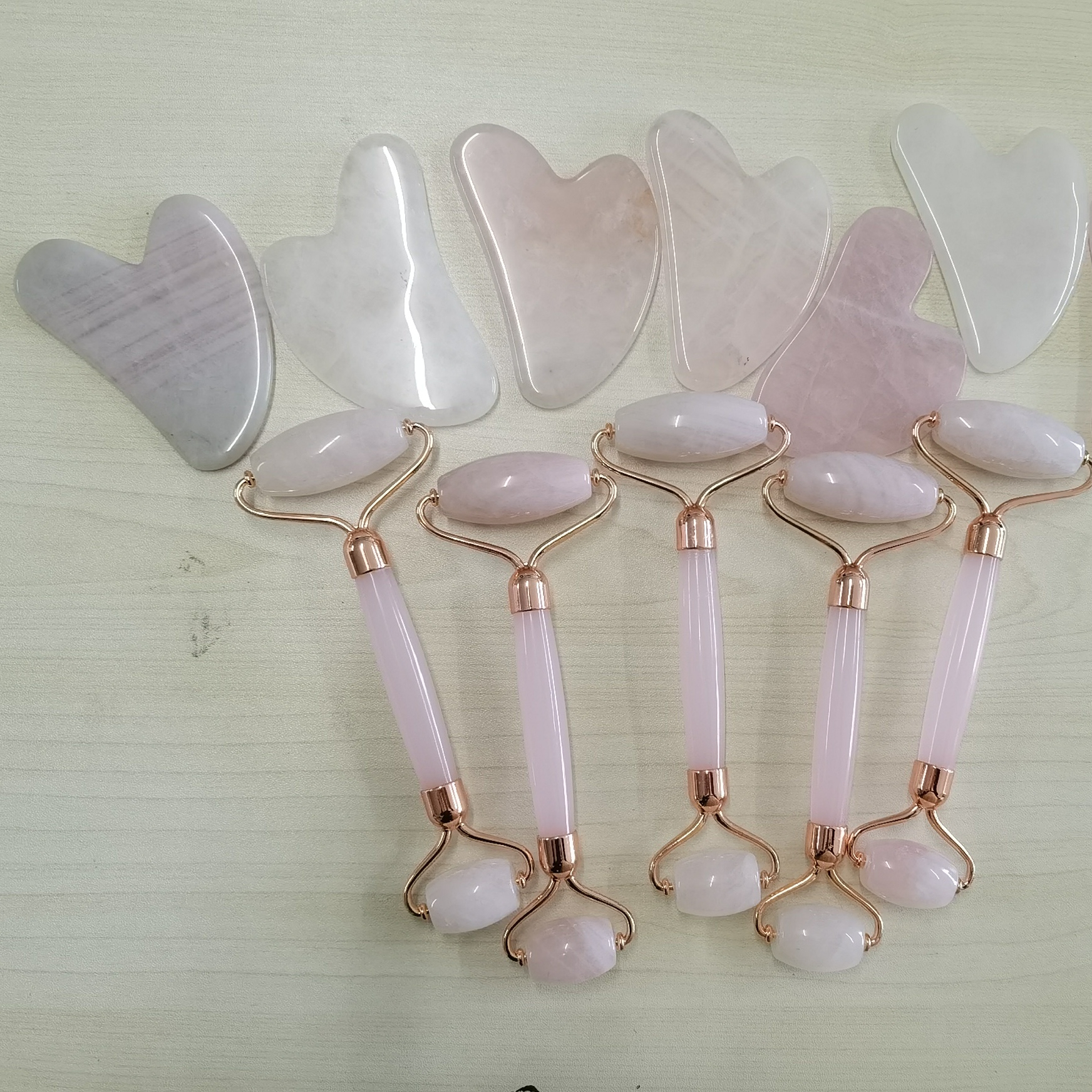 popular natural quartz rose jade facial massage roller guasha set for face