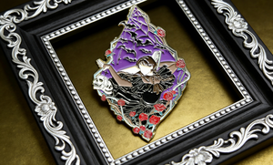 Nouvelle machine de fabrication de badges personnalisés, décorée de dessins animés et de paillettes, badges en métal émaillé dur personnalisés pour anniversaire - Product Image 2