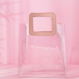 Sac fourre-tout portable en PVC transparent, imperméable, réutilisable, pour le shopping ou les cadeaux, avec logo personnalisé tendance - Product Image 4