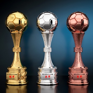 Trofeo de Resina Electrochapado en Oro Personalizado de 39 cm para Fútbol, Baloncesto, Competiciones Deportivas, Trofeo con Acabado Metálico para Campeones - Product Image 2