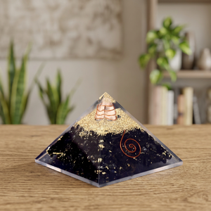 Pyramide d'Orgone/Orgonite en Tourmaline Noire Écologique Faite à la Main, Pierre Naturelle pour la Méditation Feng Shui et la Décoration Intérieure – Vente en Gros - Product Image 3