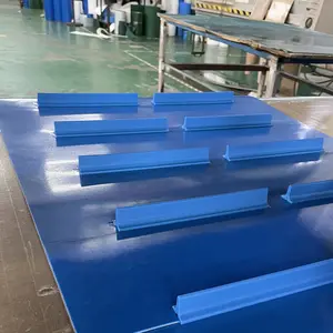 Foodgrade PU PVC Conveyor Belt With Baffles And Cleats