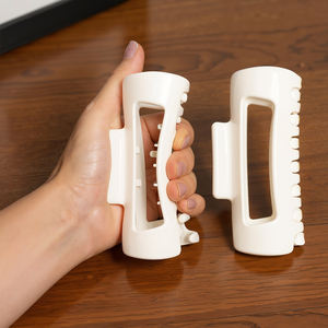 بيع بالجملة مشبك مخلب مرن للنساء - Product Image 1