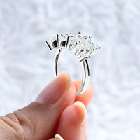 Bague de fiançailles et de mariage de luxe pour femme, plaquée or 14 carats, avec moissanite ronde taillée de 5,5 mm et tige torsadée, avec certificat