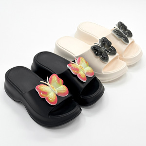 Nouveauté 2026 : Boucles et breloques en caoutchouc détachables DIY pour chaussures, motif papillon coloré, style Dopamine, pour femmes, avec bordure effet croco, très attrayantes - Product Image 3
