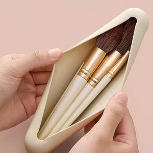 Custom Logo Soft Silicone <b>Makeup</b> <b>Brush</b> Travel <b>Case</b> Custom Travel Cosmetic <b>Brush</b> Holder Washable <b>Makeup</b> Tool Organizer for Travel - Product Image 3