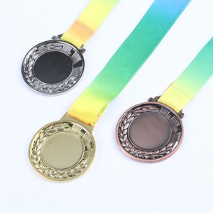 En stock, plaque de compétition de marathon personnalisée en métal plaqué or, médaille <span class=keywords><strong>d</strong></span>'activité pour employés, médaille commémorative de camp <span class=keywords><strong>d</strong></span>'été - Product Image 5