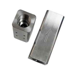 วาล์วควบคุมการไหลของชิ้นส่วนโลหะสำหรับแก๊สและของเหลวสแตนเลสและอลูมิเนียม CNC เจาะชิ้นส่วนกลึงตัดกัด - Product Image 6