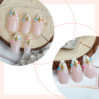 EWomen's Spring Fresh Almond Design Ongles artificiels avec strass étincelant Press-On Nail Tips pour doigts