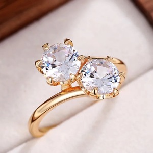 Anello dal Design Elegante Stile Classico per Donne - Product Image 5