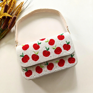 Cartera de Lino con Cuentas Hecha a Mano, Impermeable y Ecológica, Marca Craft Exim |   Accesorio de Moda Étnica Tradicional para Mujer - Product Image 6