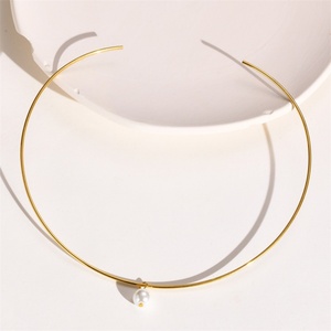 Collier simple et luxueux en acier inoxydable plaqué or, chaîne à maillons réglable, pendentif en cristal, pour femmes, occasions spéciales, anniversaire, cadeau - Product Image 2