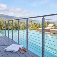 Prix de gros : Balustrade en PVC et acier inoxydable avec trous biseautés à 30 degrés pour extérieur, centre commercial, poteau d'escalier, terrasse et câble