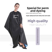 Cape de Coiffure Imperméable en Polyester pour Salons – Protection pour Téléphone et Tablier de Coiffeur pour Permanente et Coloration – Fourniture Directe Usine