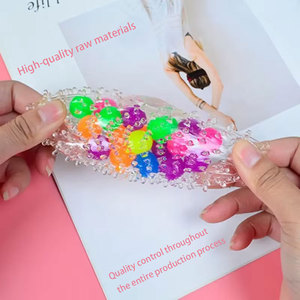 Jincan 6cm TPR mano pellizco juguete para apretar Bola de <span class=keywords><strong>uva</strong></span> Thorn Ball descompresión ventilación Fidgeting herramienta de alivio regalos para niños en fiestas - Product Image 6