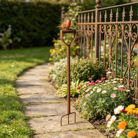 Decorazione da Giardino in Metallo Resistente alle Intemperie: Robin su Forcella, Alimentatore per Uccelli, Ornamento per Prato e Cortile