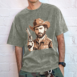 T-shirt <span class=keywords><strong>Homme</strong></span> Vintage Oversize Imprimé Cowboy et Revolver, Effet Délavé, Style Streetwear, Personnalisable (POD), Vente en Gros, Stock USA - Product Image 3
