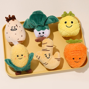 Portachiavi Creativo a Forma di Verdura con Espressioni Divertenti: Cipolla, Zenzero, Aglio, Frutta, Pianta, Peluche Imbottito in Cotone PP, Bambola Macchina - Product Image 4