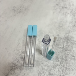 Tube d'emballage cosmétique vide pour gloss à lèvres de luxe carré de 2 ml avec logo personnalisé, en matériau ABS/AS/PETG et impression sérigraphique - Product Image 5