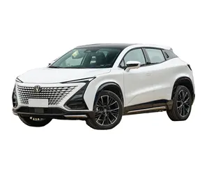 중국에서 만든 자동차 동기 장안 UNI-T2023 1.5t SUV 새 차 중고차 꽤 실용적인 changan uni t 단위