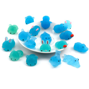 Jouets anti-stress Mochi Squishy tendance, unisexes, mini, amusants, jouets japonais pour enfants et adultes - Product Image 1