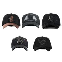 Gorra de Béisbol de Cinco Paneles Personalizada de Primera Calidad con Bordado de Tela y Diseño Dibujado a Mano en Tela de Velour Transpirable e Impermeable