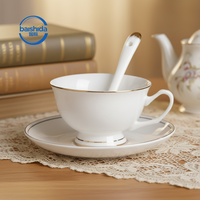 Tasse à café en céramique blanche personnalisée avec soucoupe et cuillère, 250 ml, bord doré, style américain, ensemble de tasses à thé en porcelaine, vaisselle d'hôtel
