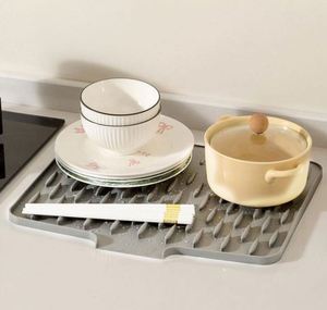 <b>Small</b> Food-Grade Silicone Rectangle Drainage Kitchen Drying <b>Mat</b> Non-Slip Dish Countertop <b>Mats</b> & Pads - Product Image 3